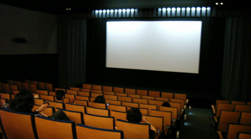 GoogleGlassの悪用：映画館