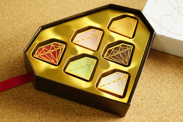 バレンタインデーに彼氏に送りたいチョコレート DelReY（デルレイ）のダイヤモンドBOX