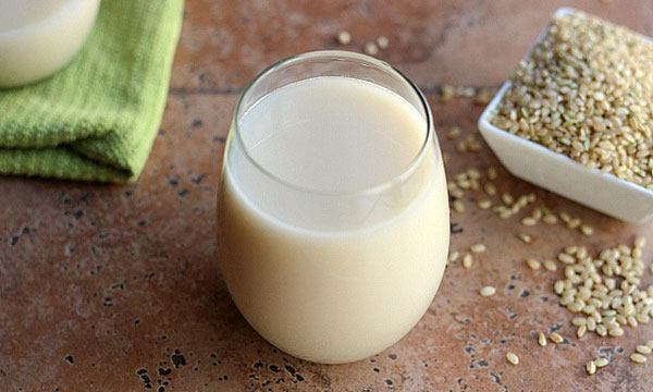 お米から作る牛乳？ライスミルクのとっても簡単な作り方とアレンジレシピをご紹介
