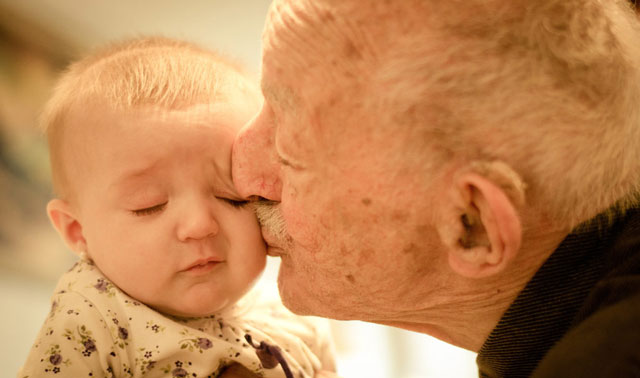 子供のために老人の命を犠牲にしていいのか？